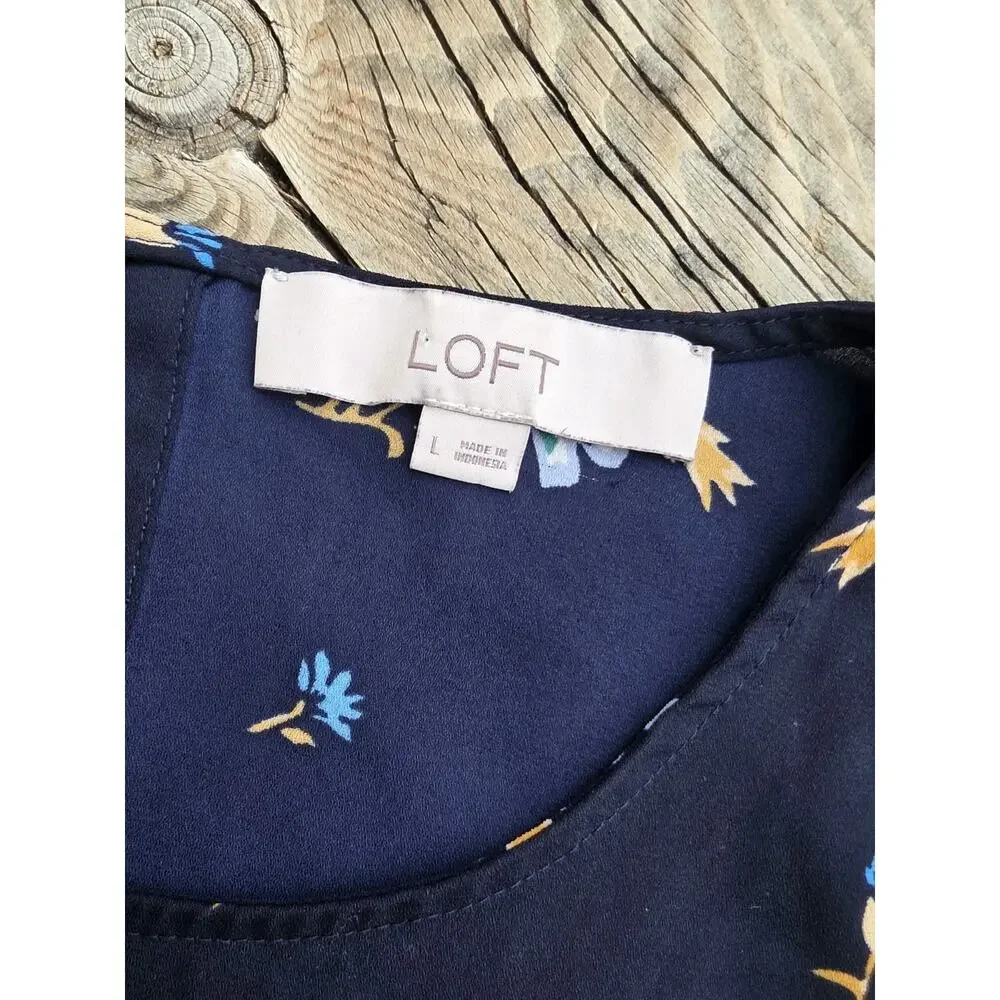 LOFT Floral Lightweight Boho Blouse Size Large L Navy With Flower Balloon Sleeve